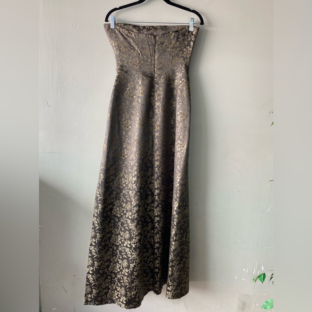 Elegant Brocade Strapless Formal - Picture 8 of 9